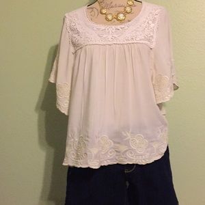 Forever21 off white blouse